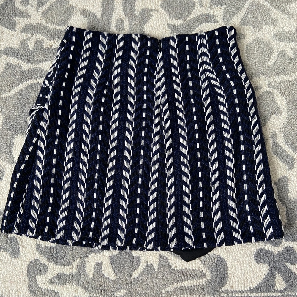 Haute Rouge Mini Skirt XS - Picture 3 of 4